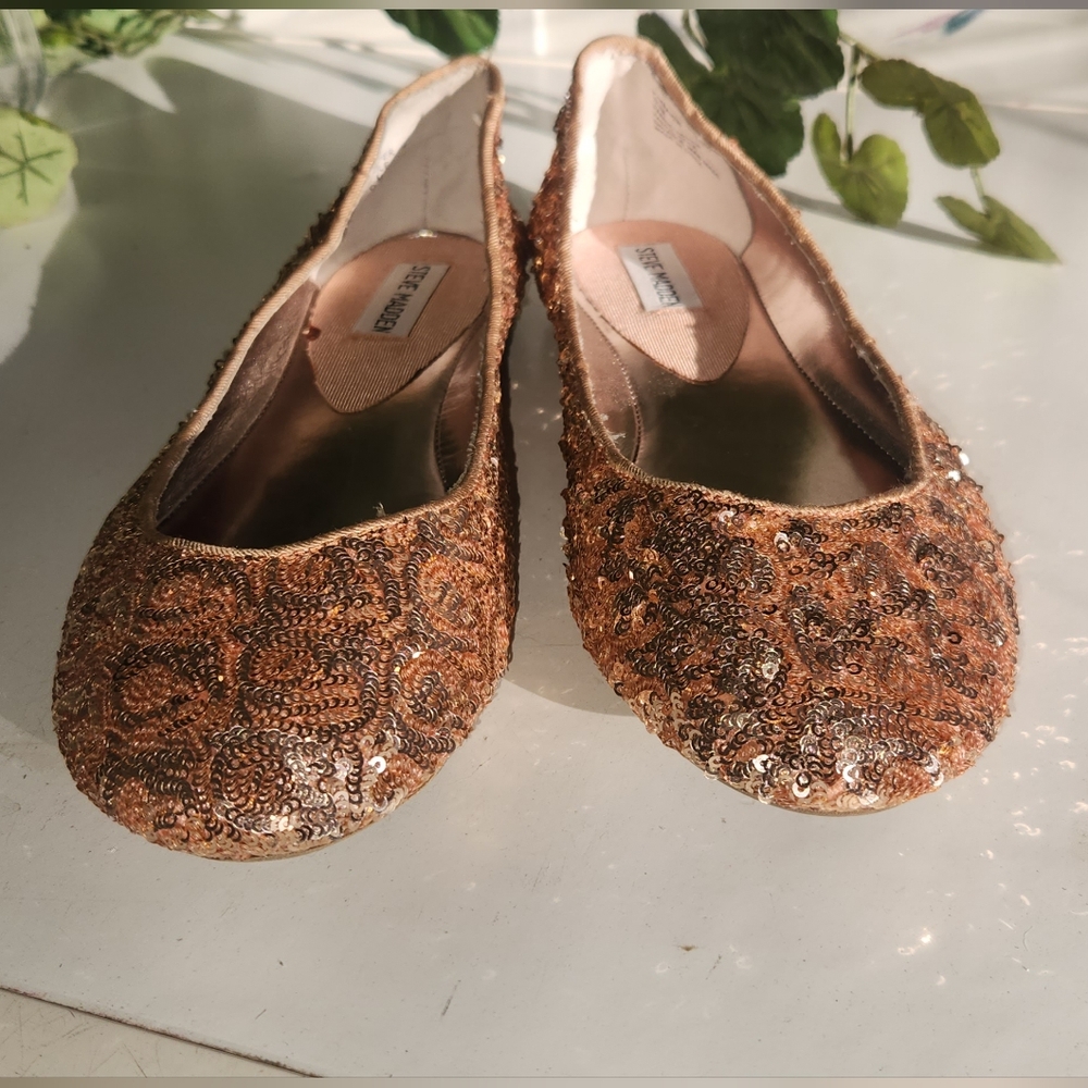 Elegant Sequin Embellished Flats